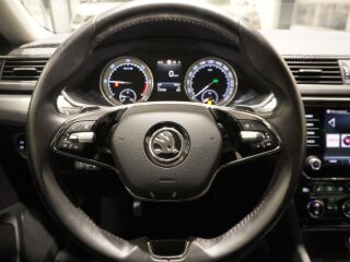 Skoda Superb AMBITION COMBI 4X4 2.0 TDI 147kW