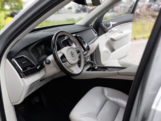 Volvo XC90 2.0 165kW