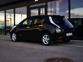 Nissan LEAF 80кВ