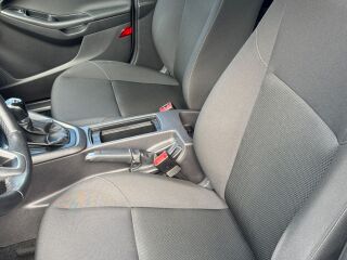 Ford Focus 1.6 77kW