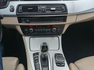 BMW 530 Luxury xDrive 3.0 190kW
