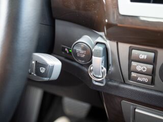 BMW 740 i 4.0 240kW