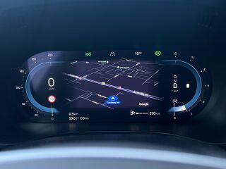 Volvo XC60 AWD Momentum Pro 2.0 B4 145kW