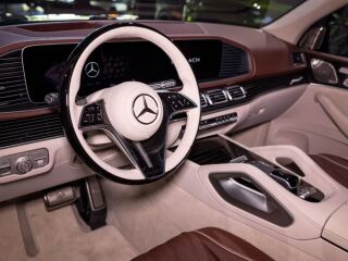 Mercedes-Benz GLS 600 MAYBACH 4.0 V8 410kW