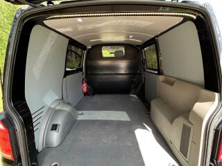 Volkswagen Transporter 2.0 TDI 110кВ