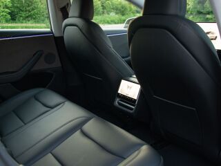 Tesla Model 3 208кВ