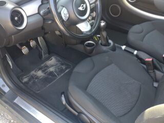 MINI Cooper 1.6 88kW