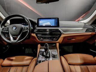 BMW 530 d x-Drive Luxury Line 3.0 210kW