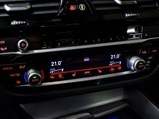 BMW 530 Luxury Line 3.0 R6 210кВ