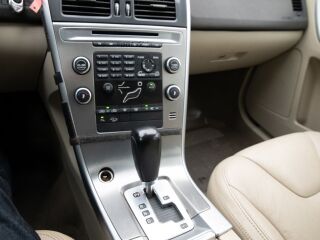 Volvo XC60 D4 Momentum AWD 2.4 120kW