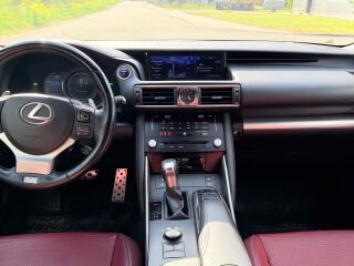 Lexus IS 300h f-sport 2.5 133kW