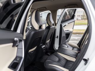 Volvo XC60 R-Design Finish Facelift 2.0 120kW