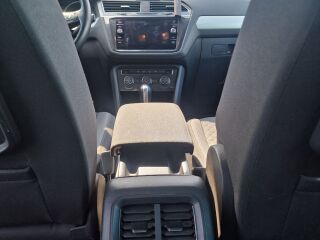Volkswagen Tiguan Comfortline Business 2.0 R4 DFGA 110kW