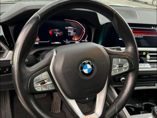BMW 330 2.0 135kW