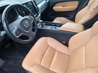 Volvo XC60 AWD 2.0 140kW