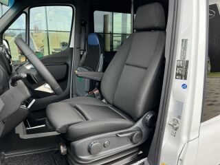 Mercedes-Benz Sprinter 519CDI 22+1+1 2.0 R4 140kW