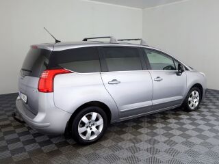 Peugeot 5008 Elegance Facelift 1.6 HDi 84kW