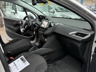 Peugeot 208 1.2 81kW