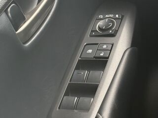 Lexus NX 300h 2.5 114kW