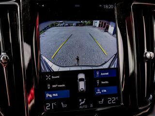 Volvo XC60 B4 AWD R-Design Mild Hybrid 2.0 145кВ