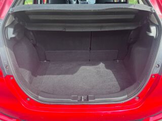 Honda Jazz 1.3 75кВ