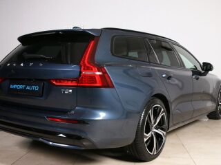 Volvo V60 AWD RECHARGE ULTRA DARK LUXURY FULL 2.0 T8 Long Range Plug-In-Hybrid 335kW