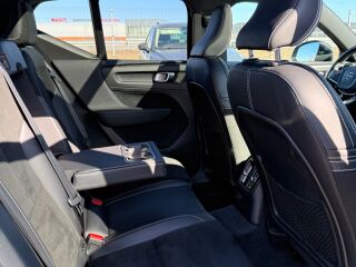 Volvo XC40 R Design 1.5 155кВ