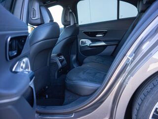 Mercedes-Benz E 220 AMG Night Pakett 2.0 145кВ