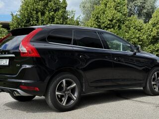 Volvo XC60 R-DESIGN FFD 140kW