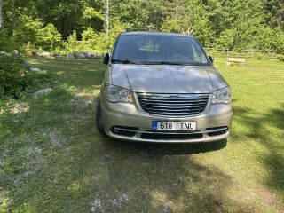 Chrysler Town & Country 3.6 211кВ