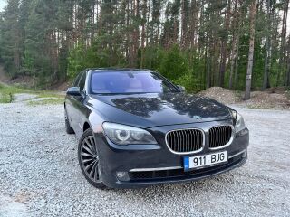 BMW 740 I 3.0 240кВ
