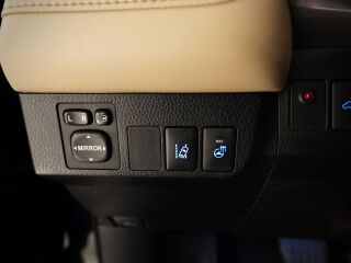 Toyota RAV4 Hybrid Premium 4W 2.5 114kW