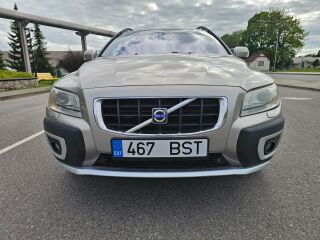 Volvo XC70 Summum 2.4 D5 136kW