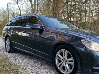 Mercedes-Benz E 350 3.0 V6 195kW