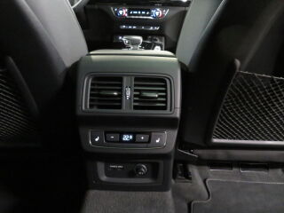 Audi Q5 S line quattro 50 TDI 3.0 210kW