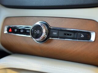 Volvo XC90 INSCRIPTION EXPRESSION H&K INTELLI SAFE PRO 2.0 T8 288kW