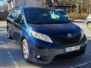 Toyota Sienna 3.5 197kW