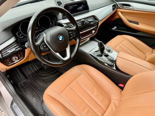 BMW 530 Luxury xDrive 3.0 195kW