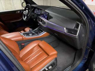 BMW X5 M-Sportpakett xDrive 40i 3.0 R6 250kW
