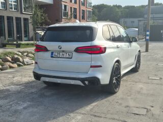 BMW X5 xDrive30d MHEV M-Sportpakett Aerodynamics 3.0 210кВ