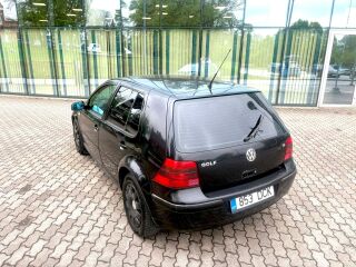 Volkswagen Golf 1.6 77kW