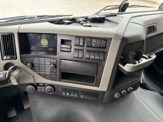 Volvo FM 500 6X2*4 + RETARDER + CARRIER SUPRA 850 EURO 6 375kW