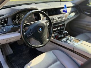 BMW 730 3.0 180кВ