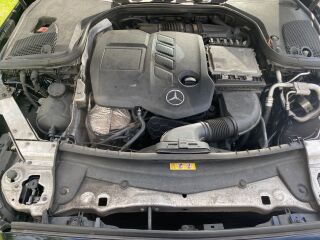 Mercedes-Benz E 200 2.0 R4 2.0 D 110kW