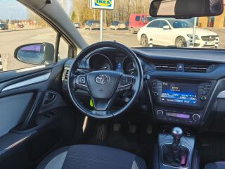Toyota Avensis 2.0 105kW