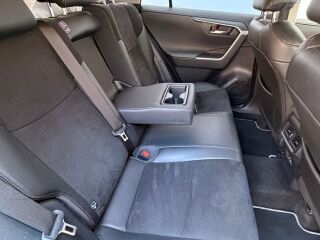 Toyota RAV4 Luxury Plus 131kW
