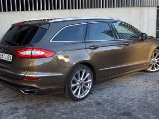 Ford Mondeo Vignale 4x4 2.0 R4 TDI CR 132kW