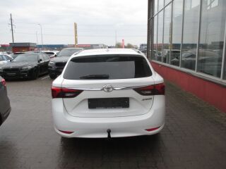 Toyota Avensis Touring Edition 2.0 4-D4 105kW