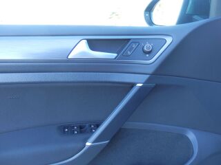 Volkswagen Golf 1.0 81kW