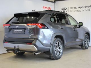 Toyota RAV4 Luxury Plus AWD 2.0 129кВ
